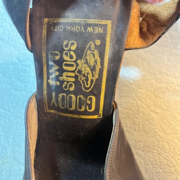 Vintage platform wooden heels goody two shoes  size 7 brown SUPER RARE !!! - Picture 11 of 11